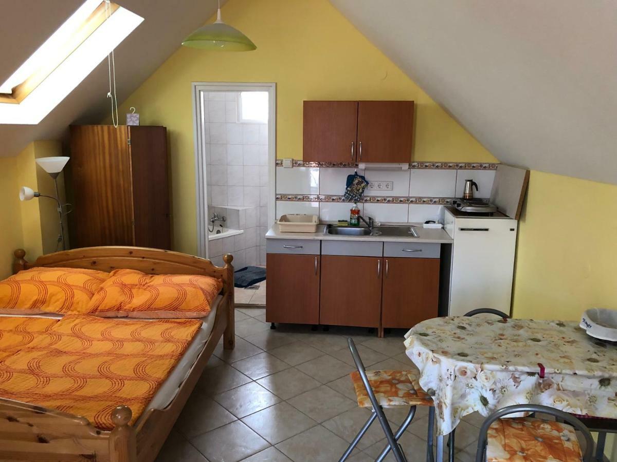 Liget Apartman Balatonföldvár Екстериор снимка
