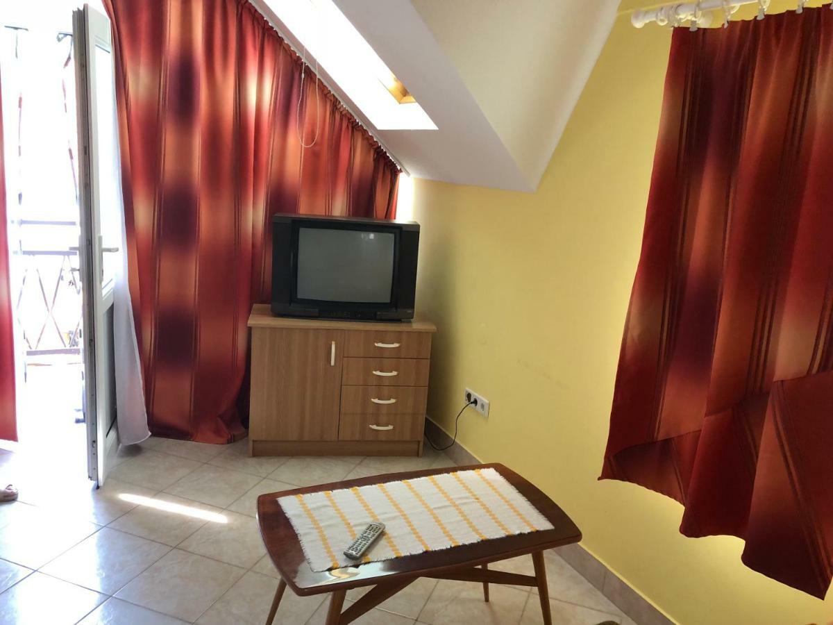 Liget Apartman Balatonföldvár Екстериор снимка